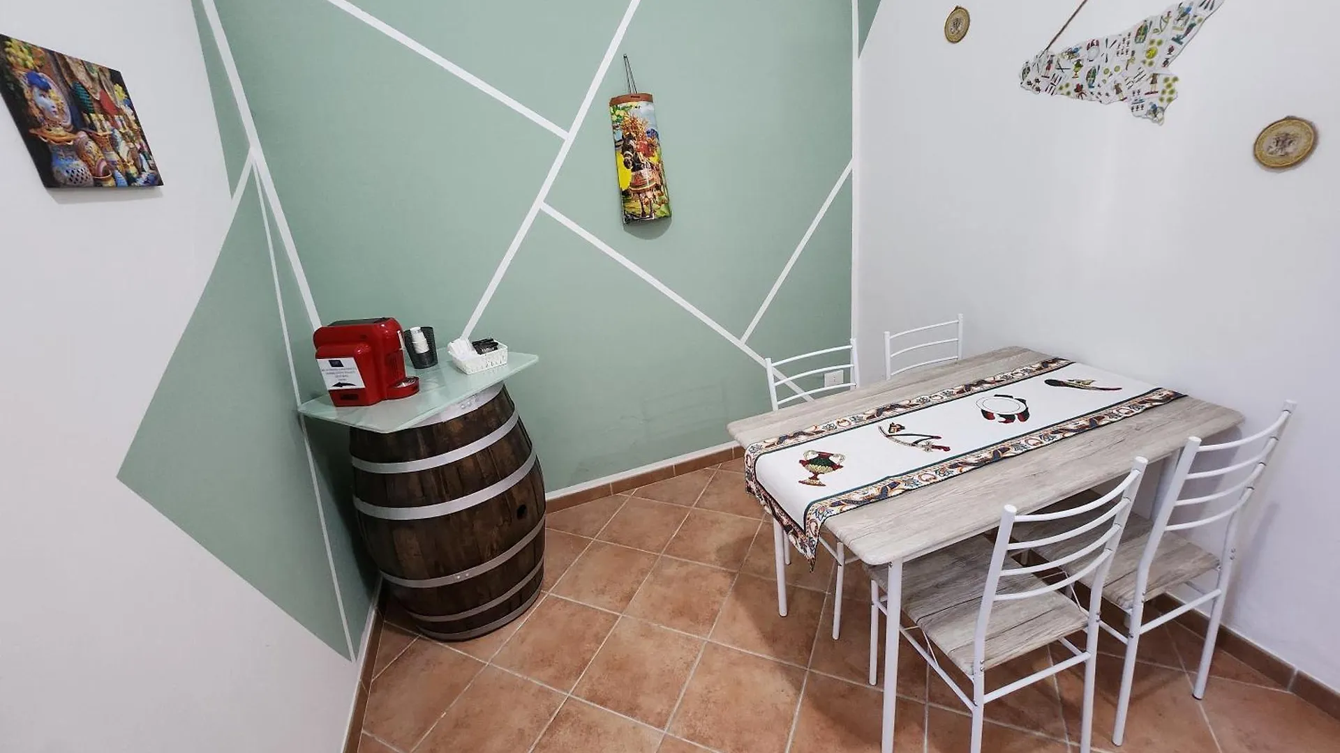 Maison M&M Palermo 0*,  Italien